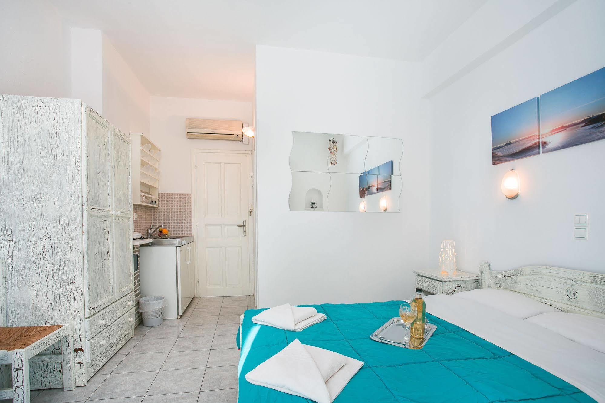 Joseph Apartments Páros Eksteriør bilde